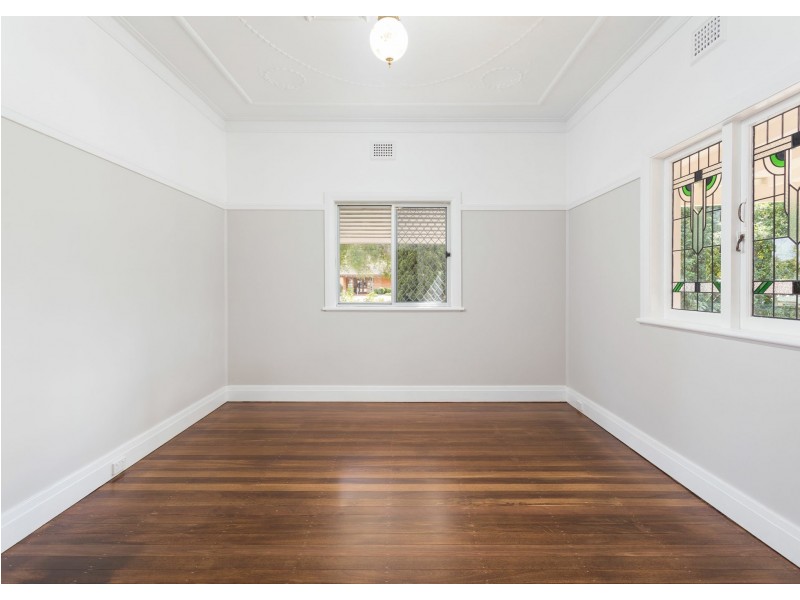 22 Commerce Street, Taree NSW 2430