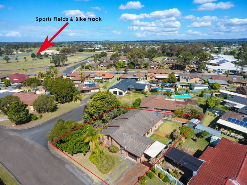 1 Cedar Close, Taree NSW 2430