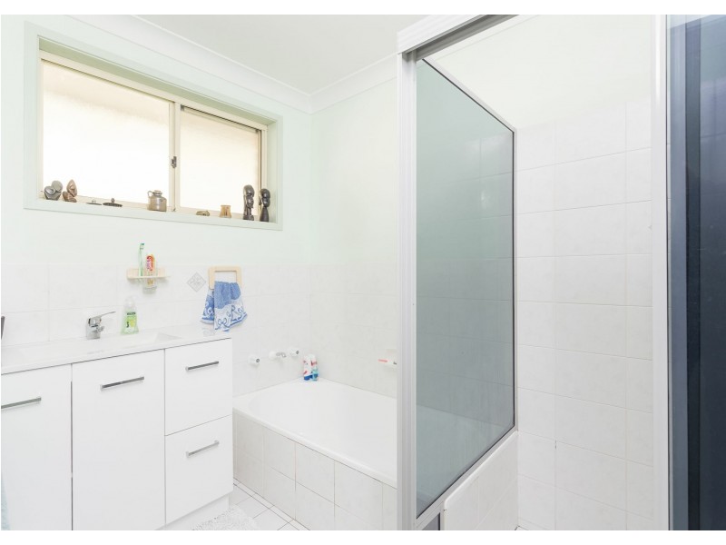 16 Gunbar Rd, Taree NSW 2430