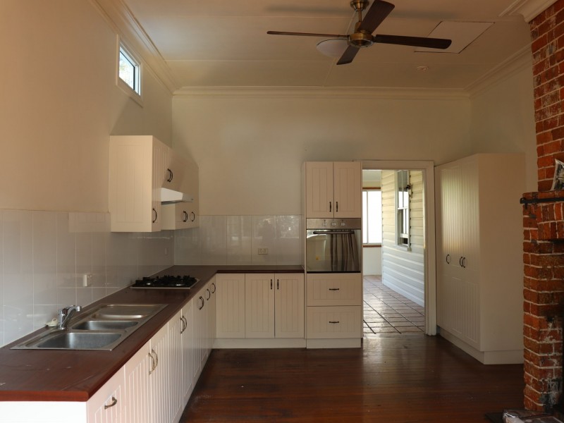 39 Macquarie Street, Taree NSW 2430