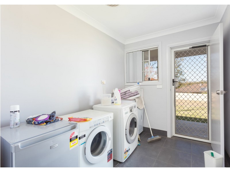 100 Cowper Street, Taree NSW 2430