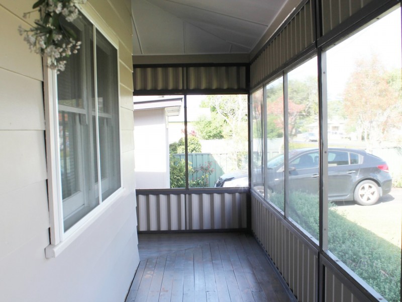 17 Railway Street, Taree NSW 2430