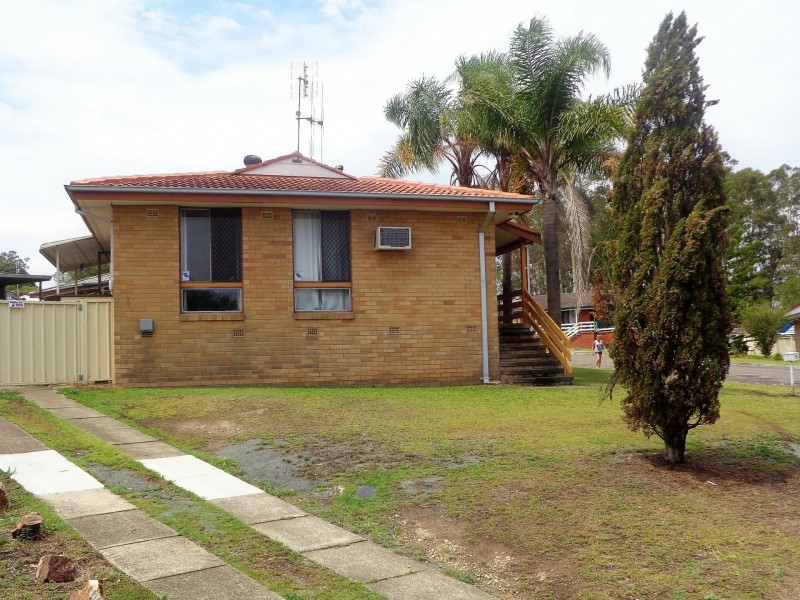 1 Mawarra Place, Taree NSW 2430