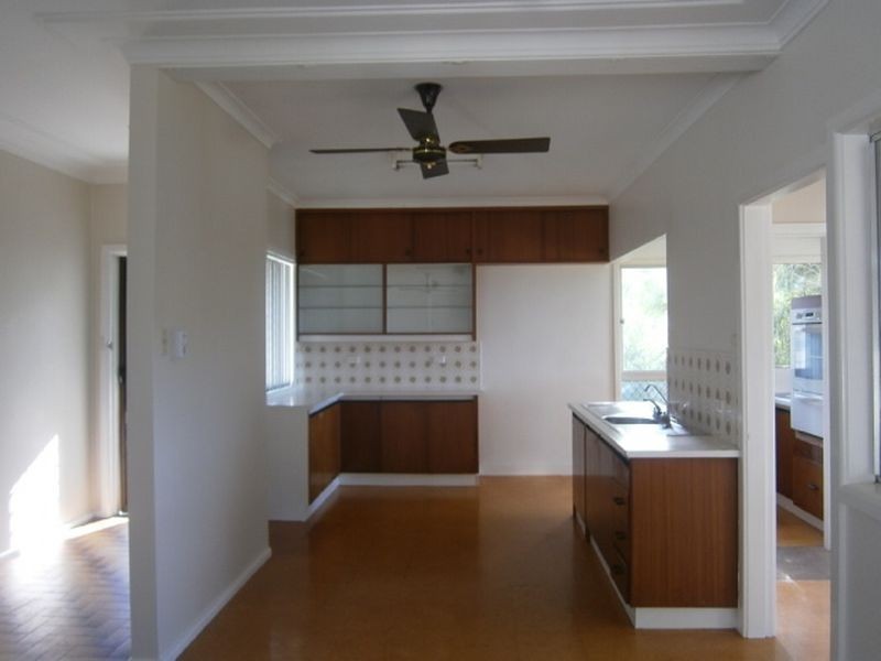 24 Edinburgh Drive, Taree NSW 2430