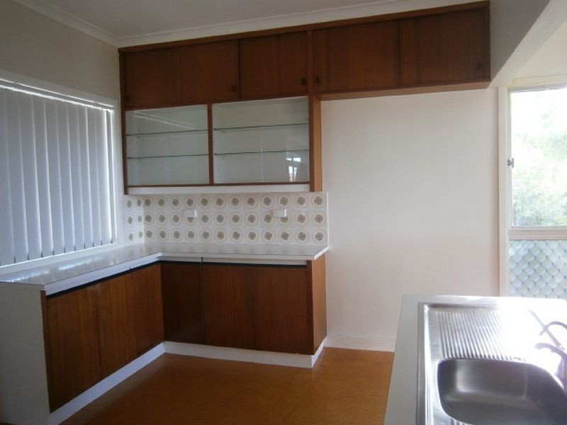 24 Edinburgh Drive, Taree NSW 2430