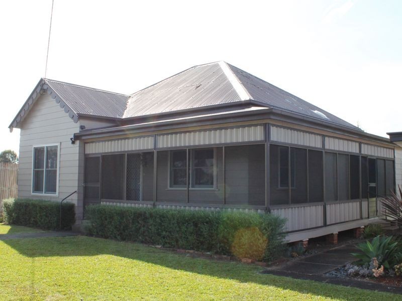 17 Railway Street, Taree NSW 2430