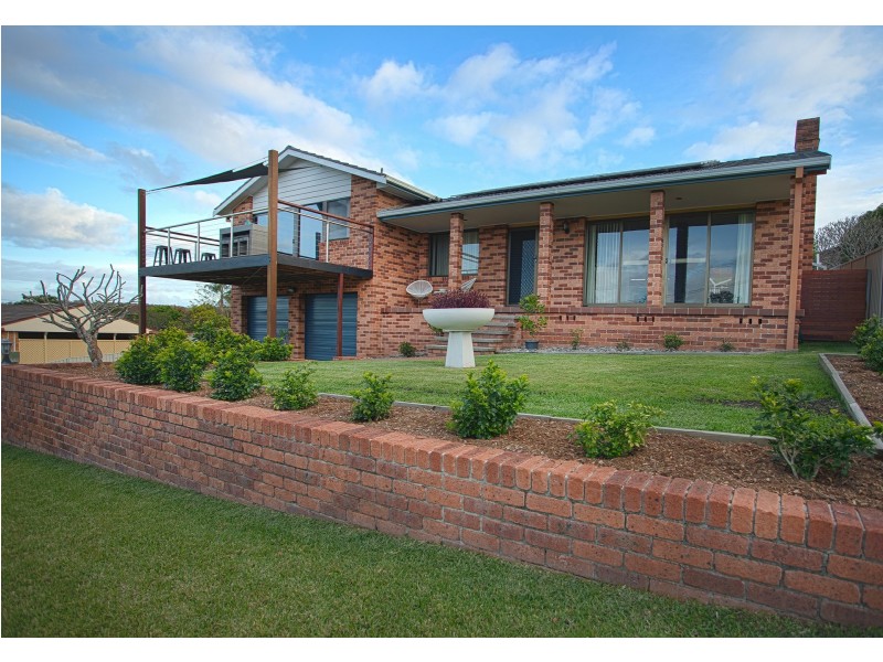 16 Peveril Street, Tinonee NSW 2430