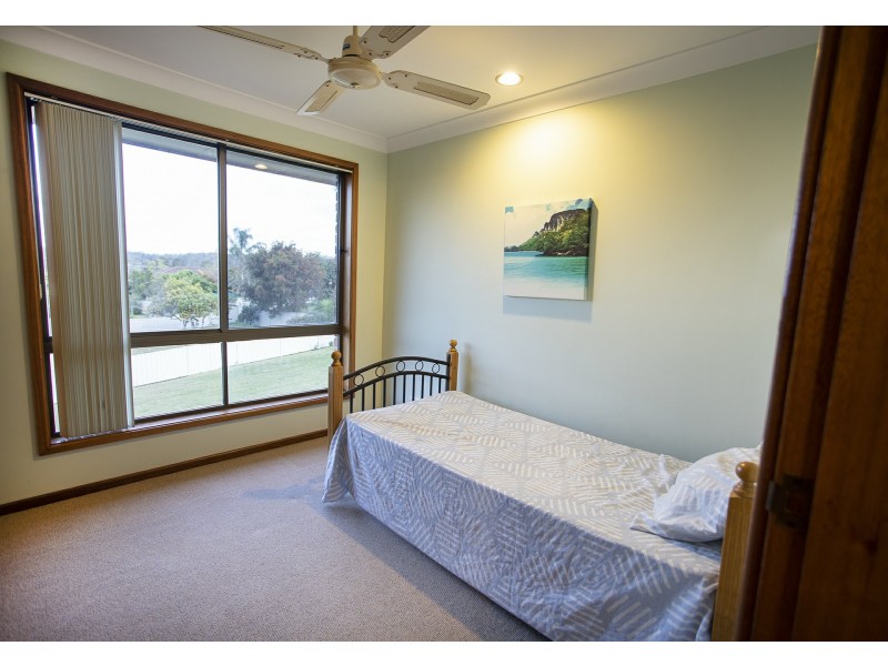 16 Peveril Street, Tinonee NSW 2430