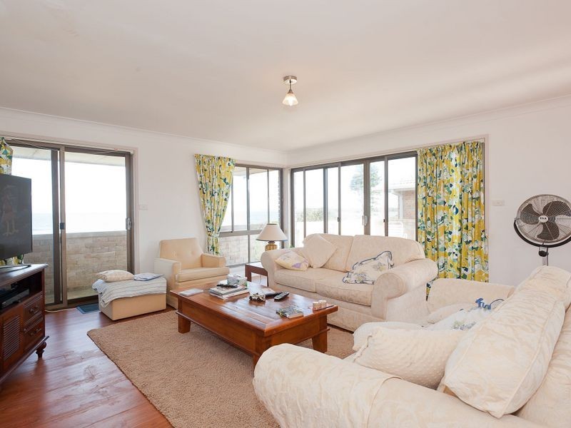 3 Seaview Parade, Wallabi Point NSW 2430