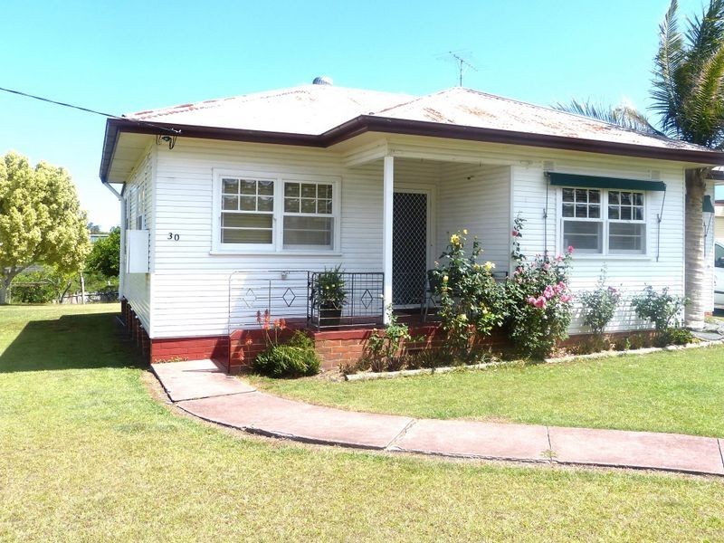 30 Chatham Avenue, Taree NSW 2430