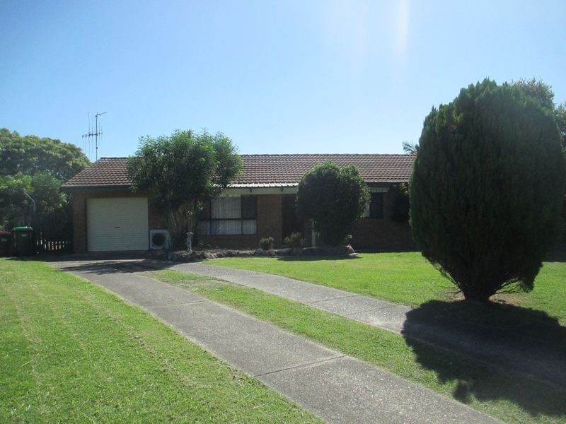 28 Bangalow Place, Taree NSW 2430
