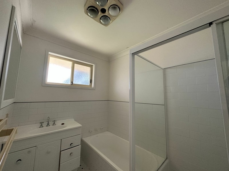 18 Talawong Drive, Taree NSW 2430