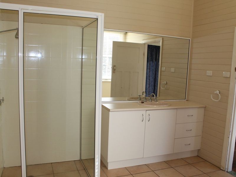 25 Florence Street, Taree NSW 2430