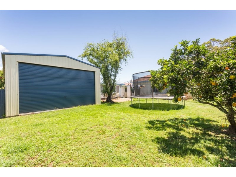 19 Railway Parade, Taree NSW 2430