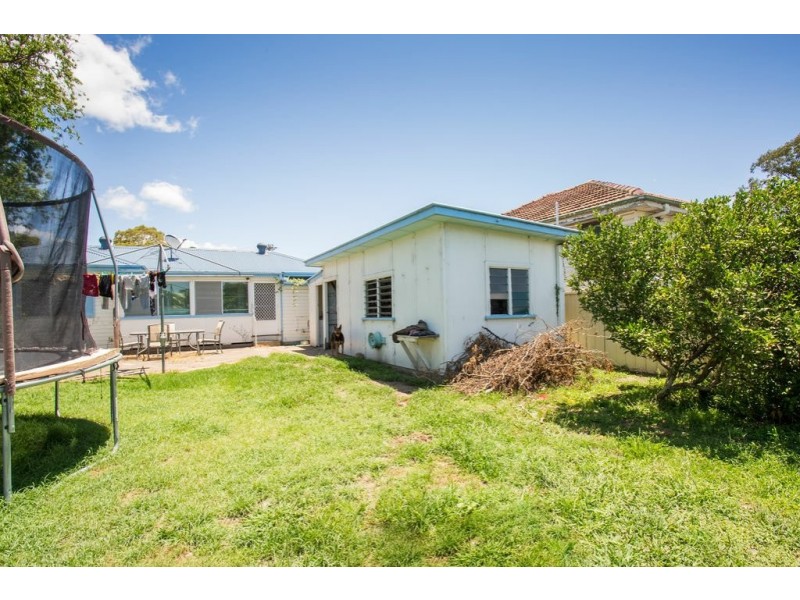 19 Railway Parade, Taree NSW 2430