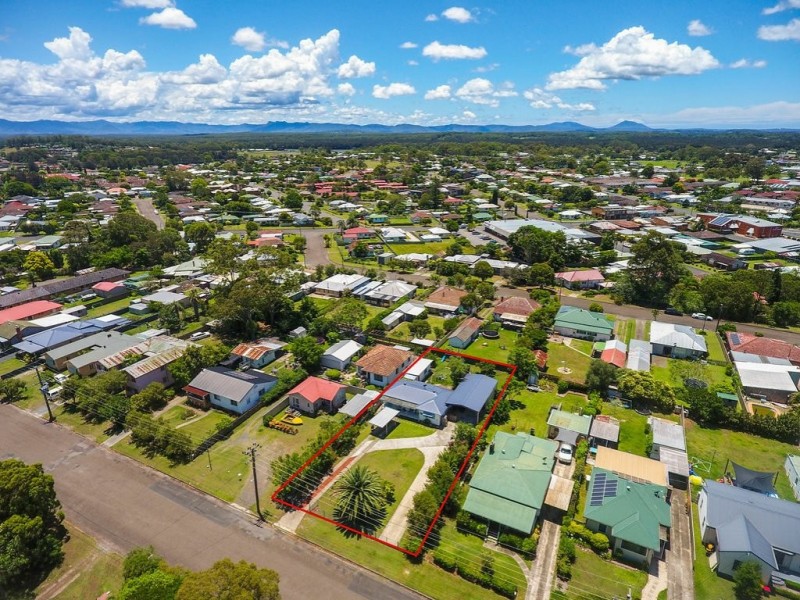 19 Railway Parade, Taree NSW 2430