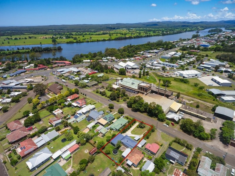 19 Railway Parade, Taree NSW 2430