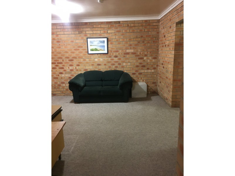 Unit 1/Cnr Ungala Road & Old Bar Roads, Old Bar NSW 2430