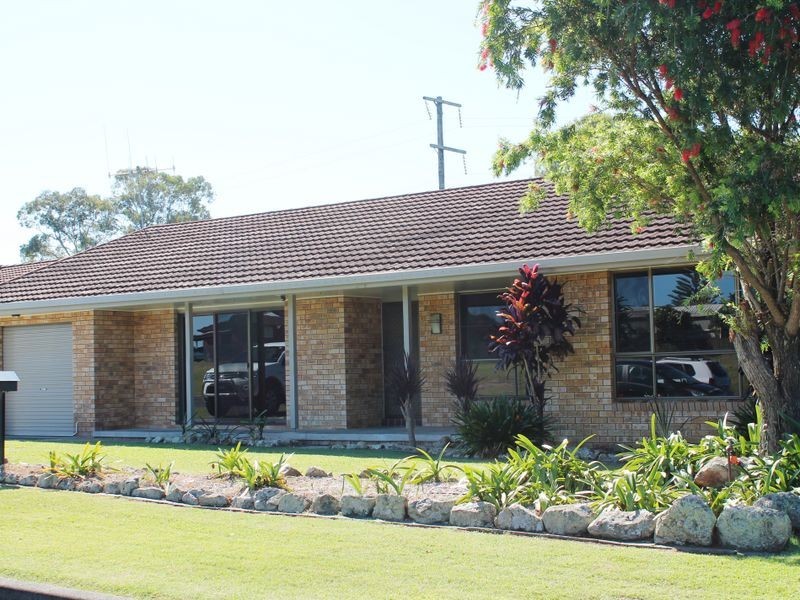 10 Bangalow Place, Taree NSW 2430