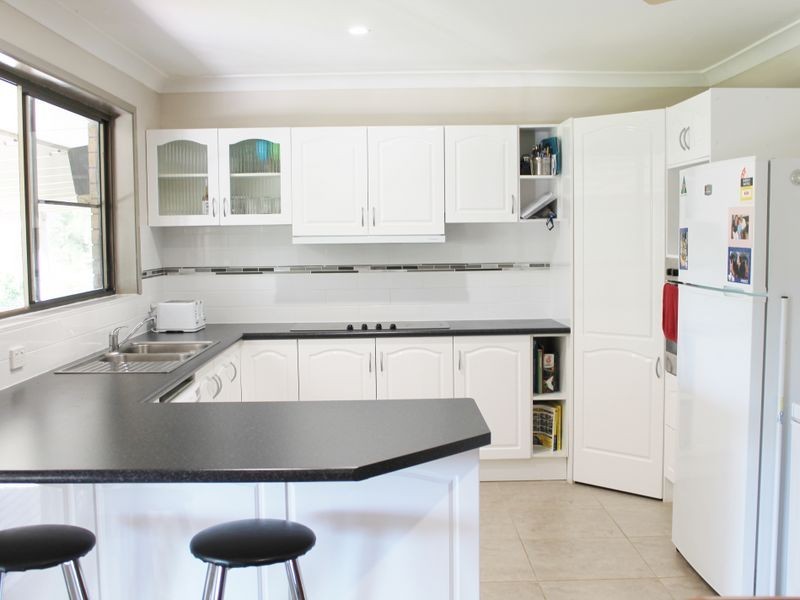 10 Bangalow Place, Taree NSW 2430