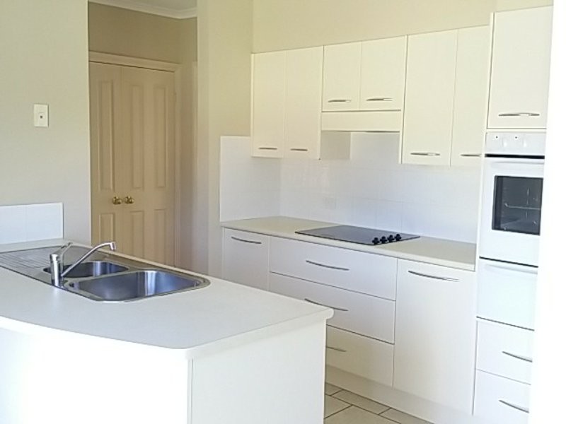 1/12 Hall Street, Old Bar NSW 2430