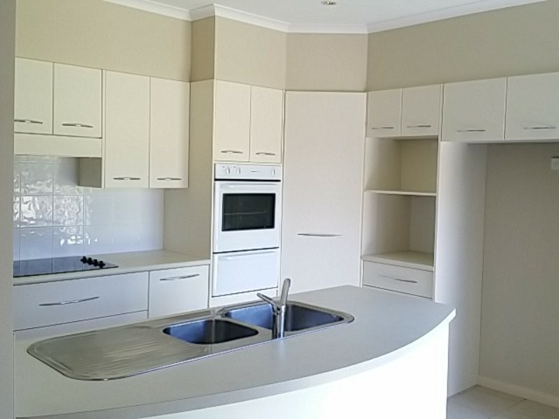 1/12 Hall Street, Old Bar NSW 2430