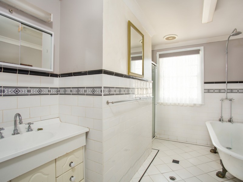 82 Cowper Street, Taree NSW 2430