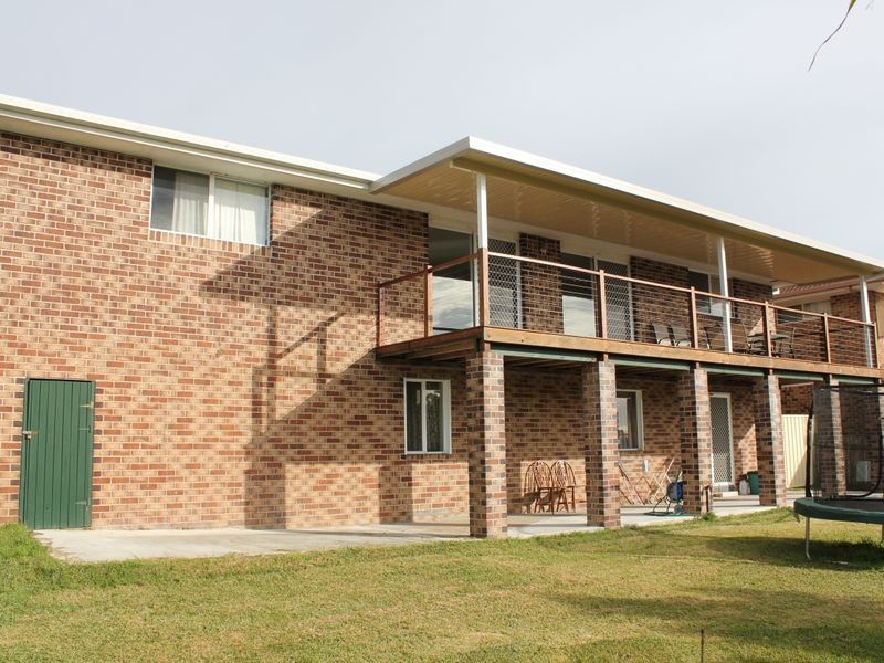 32 Talawong Drive, Taree NSW 2430
