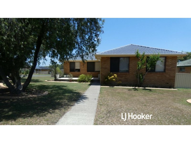8 Jacaranda Avenue, Wingham NSW 2429