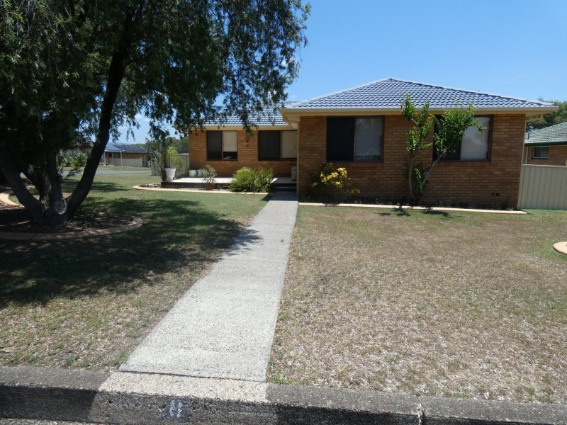 8 Jacaranda Avenue, Wingham NSW 2429