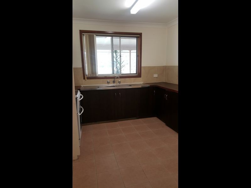 836 Old Bar Road, Old Bar NSW 2430