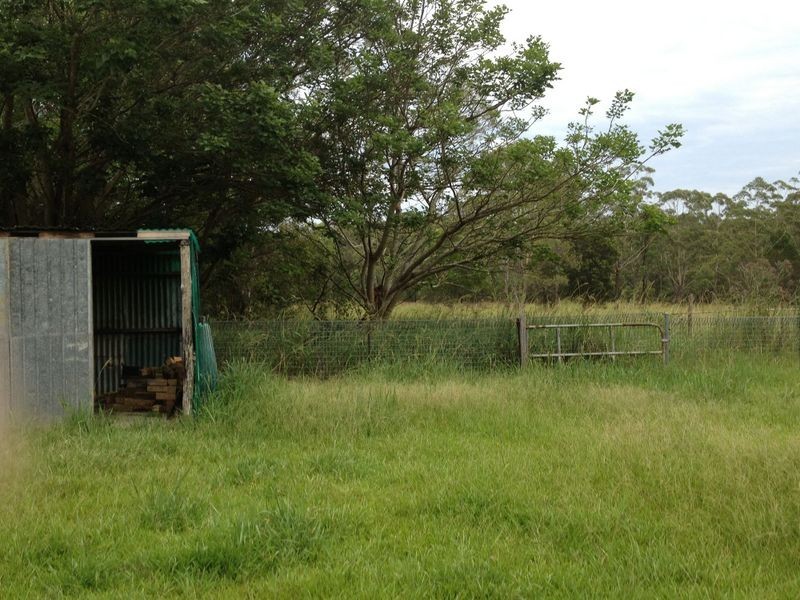 836 Old Bar Road, Old Bar NSW 2430