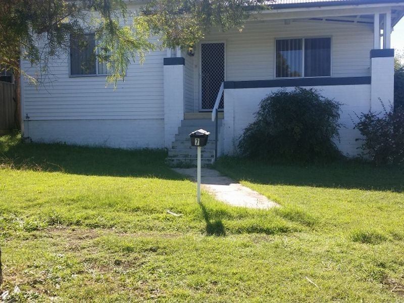 7 Nicoll Street, Taree NSW 2430