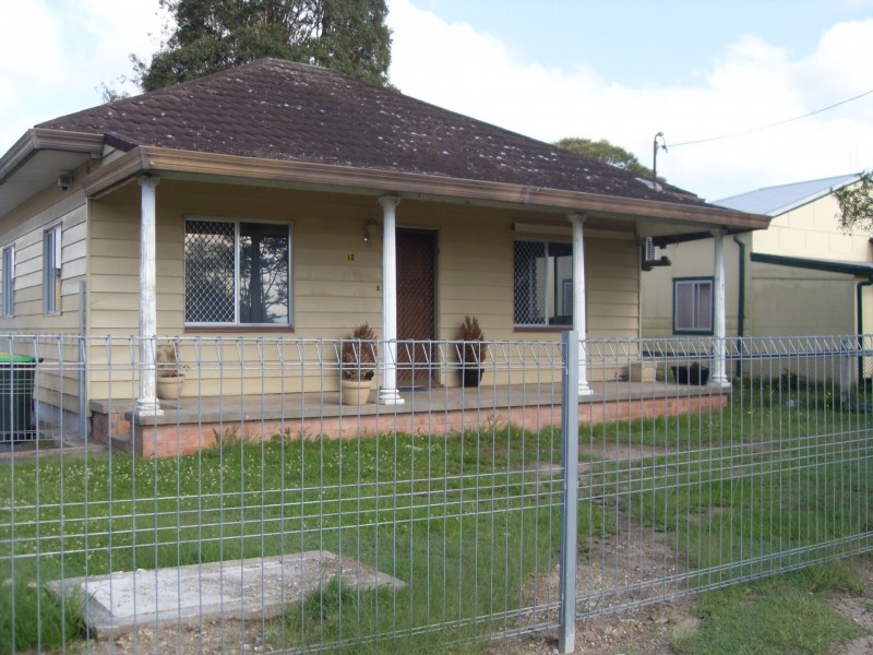 12 Kanangra Drive, Taree NSW 2430