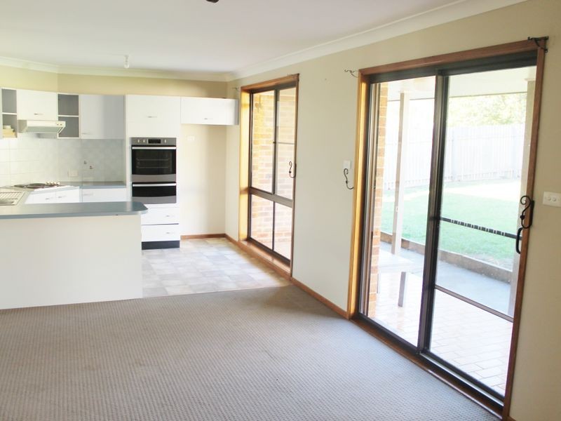 7 Kestrel Avenue, Old Bar NSW 2430