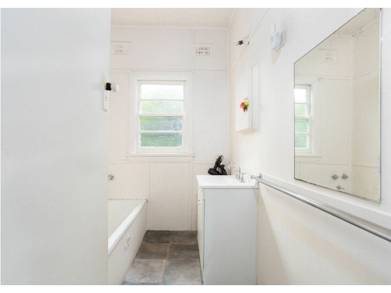 10 Cowper Street, Taree NSW 2430