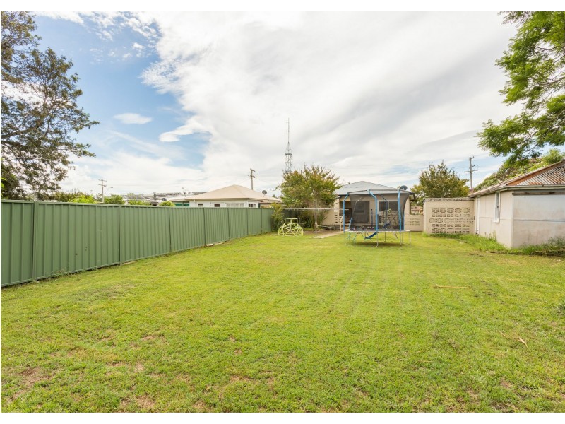 10 Cowper Street, Taree NSW 2430