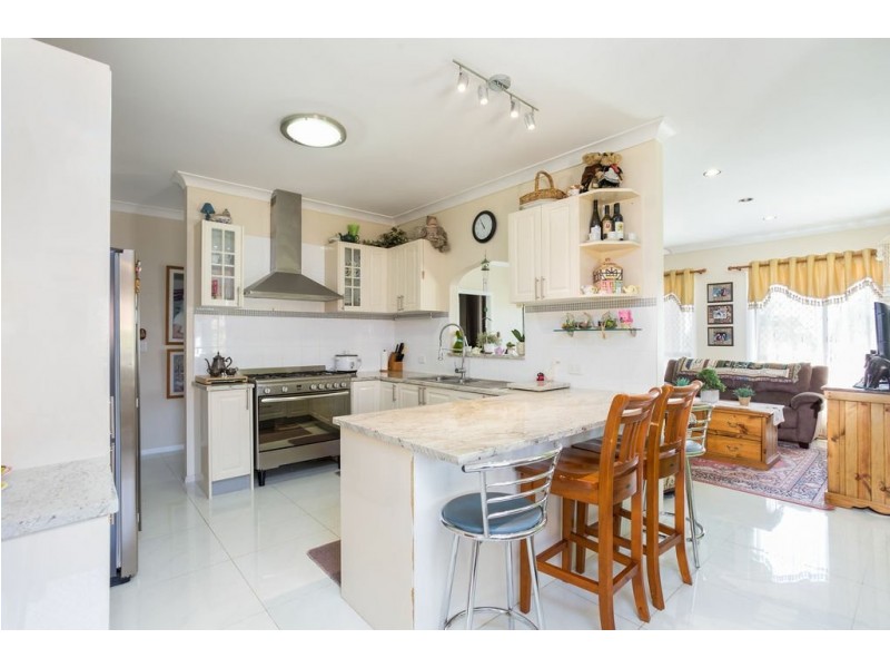 17 Talawong Drive, Taree NSW 2430