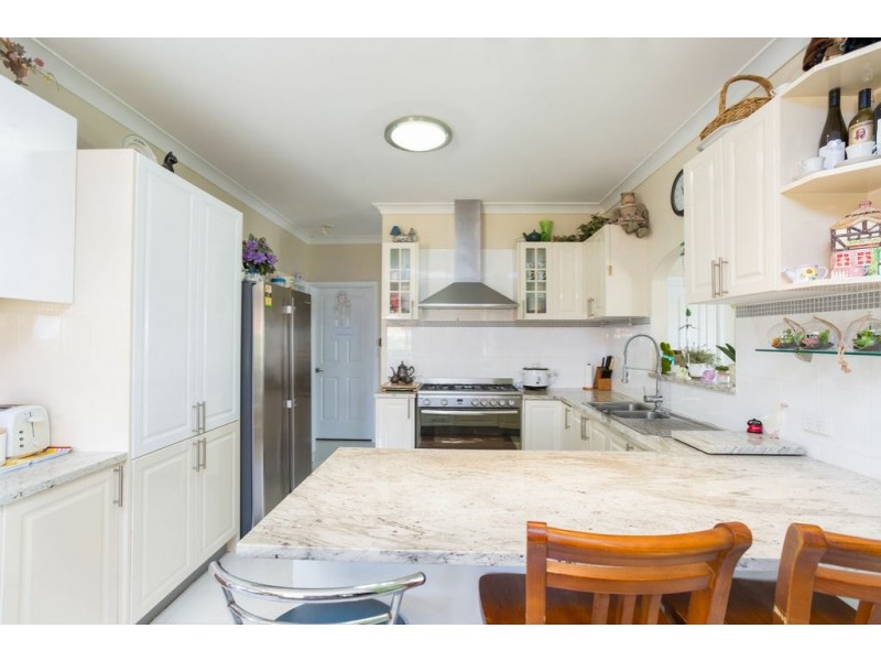 17 Talawong Drive, Taree NSW 2430