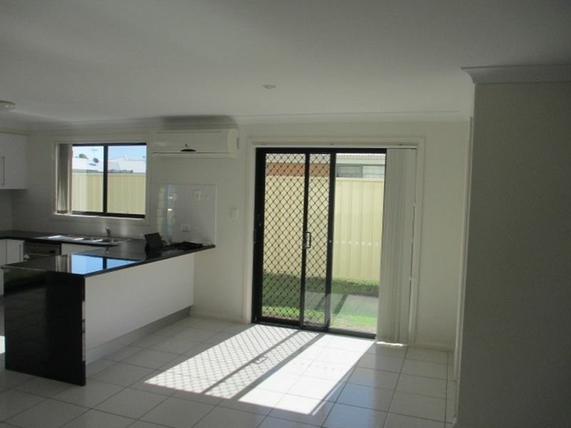 4/1 Connell Street, Old Bar NSW 2430