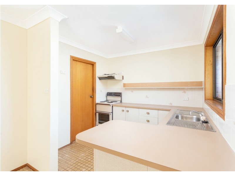 2/9-11 Wyden Street, Old Bar NSW 2430