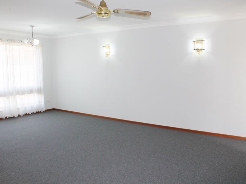 4 Banksia Place, Taree NSW 2430