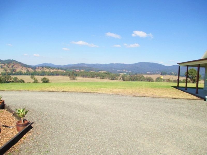 5750 Bucketts Way, Burrell Creek NSW 2429