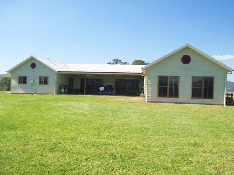 5750 Bucketts Way, Burrell Creek NSW 2429