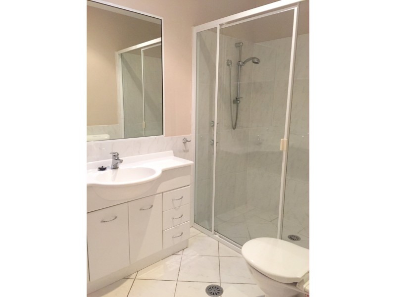2/12 Hall Street, Old Bar NSW 2430