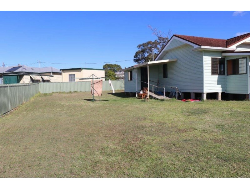 9 Boomerang Street, Taree NSW 2430
