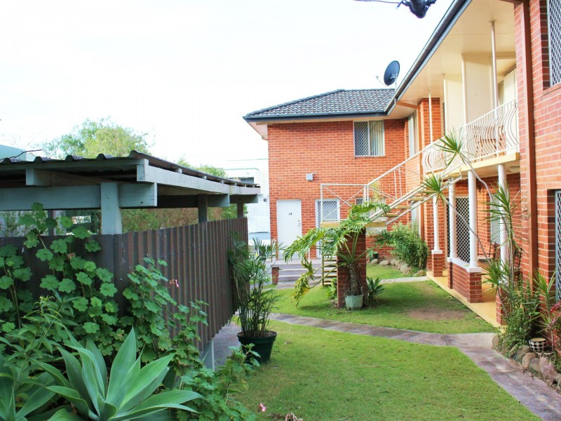 4/42 Pulteney Street, Taree NSW 2430