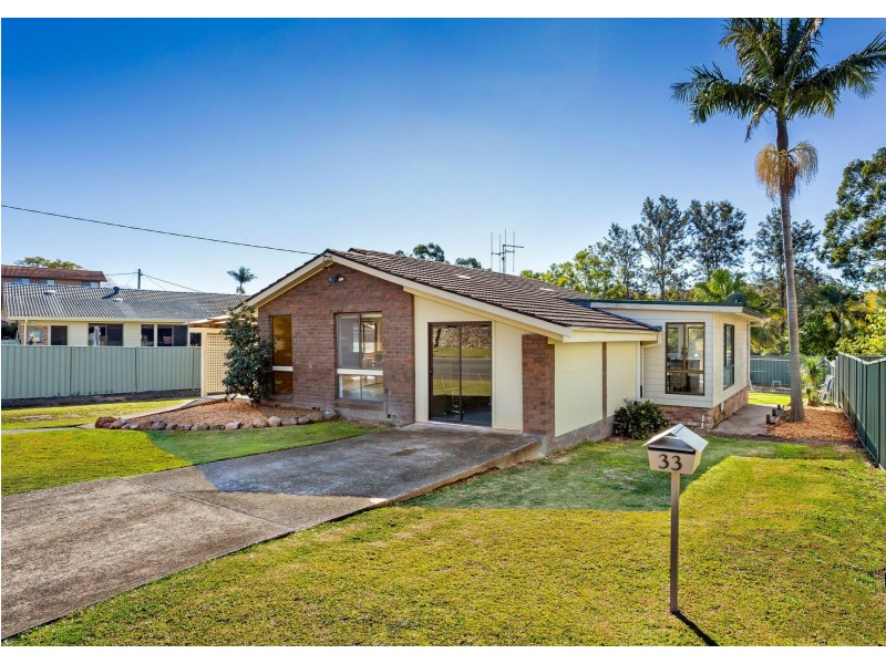 33 Bayview Crescent, Taree NSW 2430