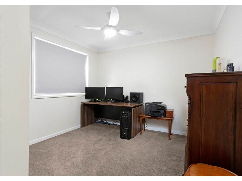 33 Bayview Crescent, Taree NSW 2430