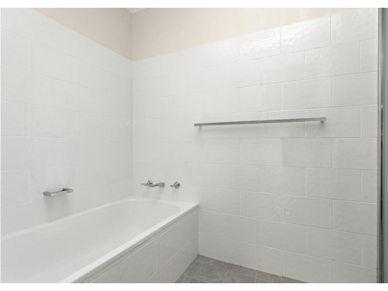 33 Bayview Crescent, Taree NSW 2430